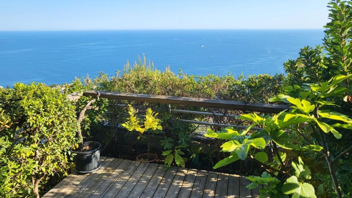 Appartamento Costa Plana With Terrace And Sea View